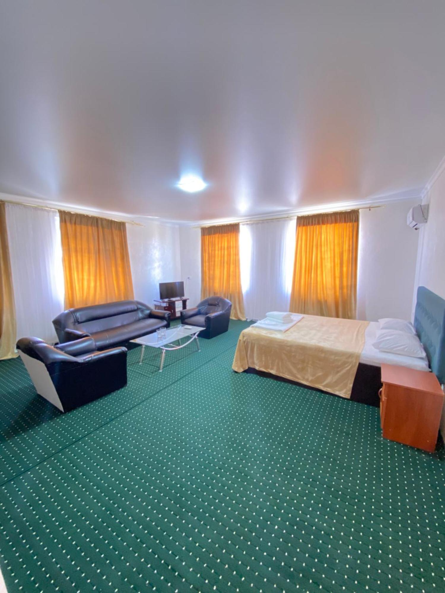 Vista 1 Otel Turkistan Dış mekan fotoğraf
